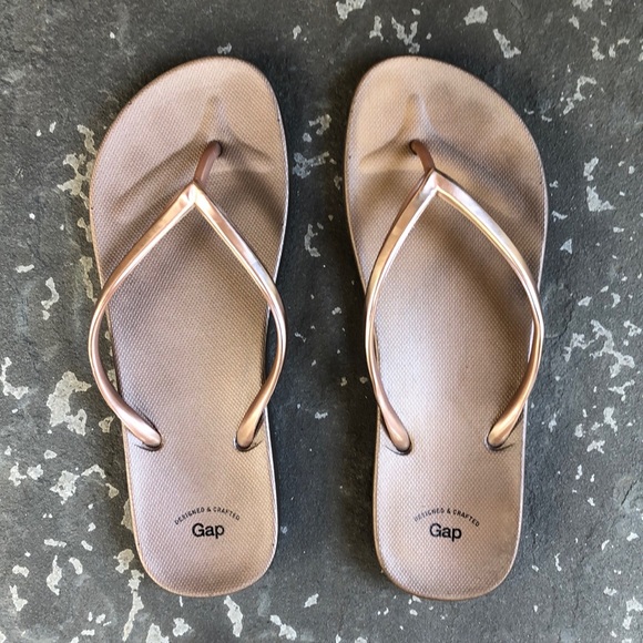 gap gold flip flops